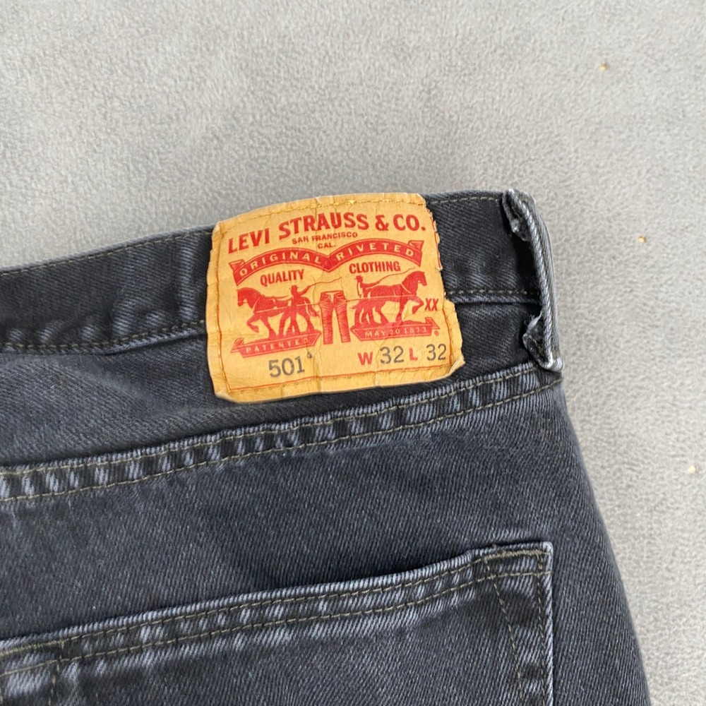 Levis 501 Original Fit Jeans Mens 32x32 Black Straight Leg Button Fly Denim - Picture 5 of 16